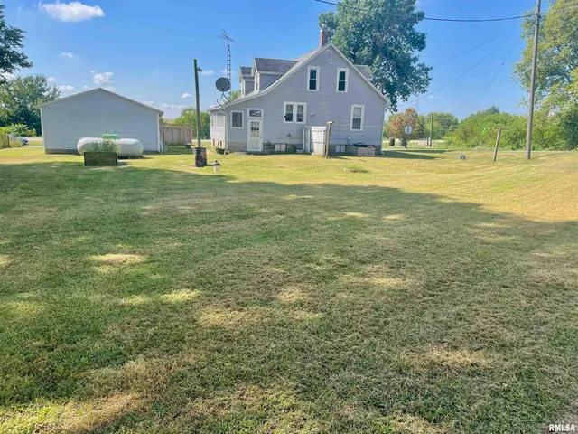 $190,000 | 1022 Sheldon Street, Elkhart, IL 62634