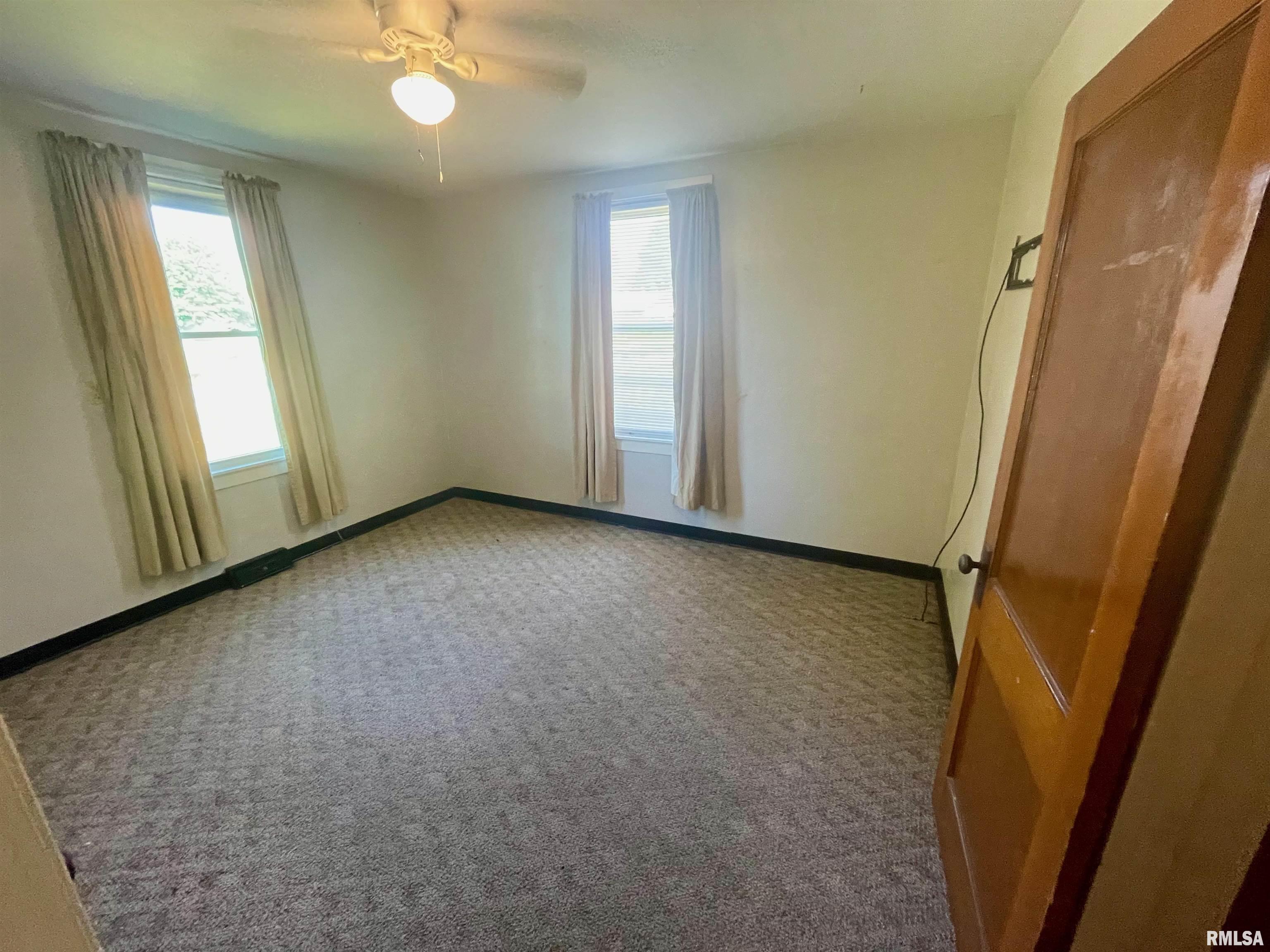 1022 Sheldon Street Elkhart, IL 62634 - Photo 10 of 20