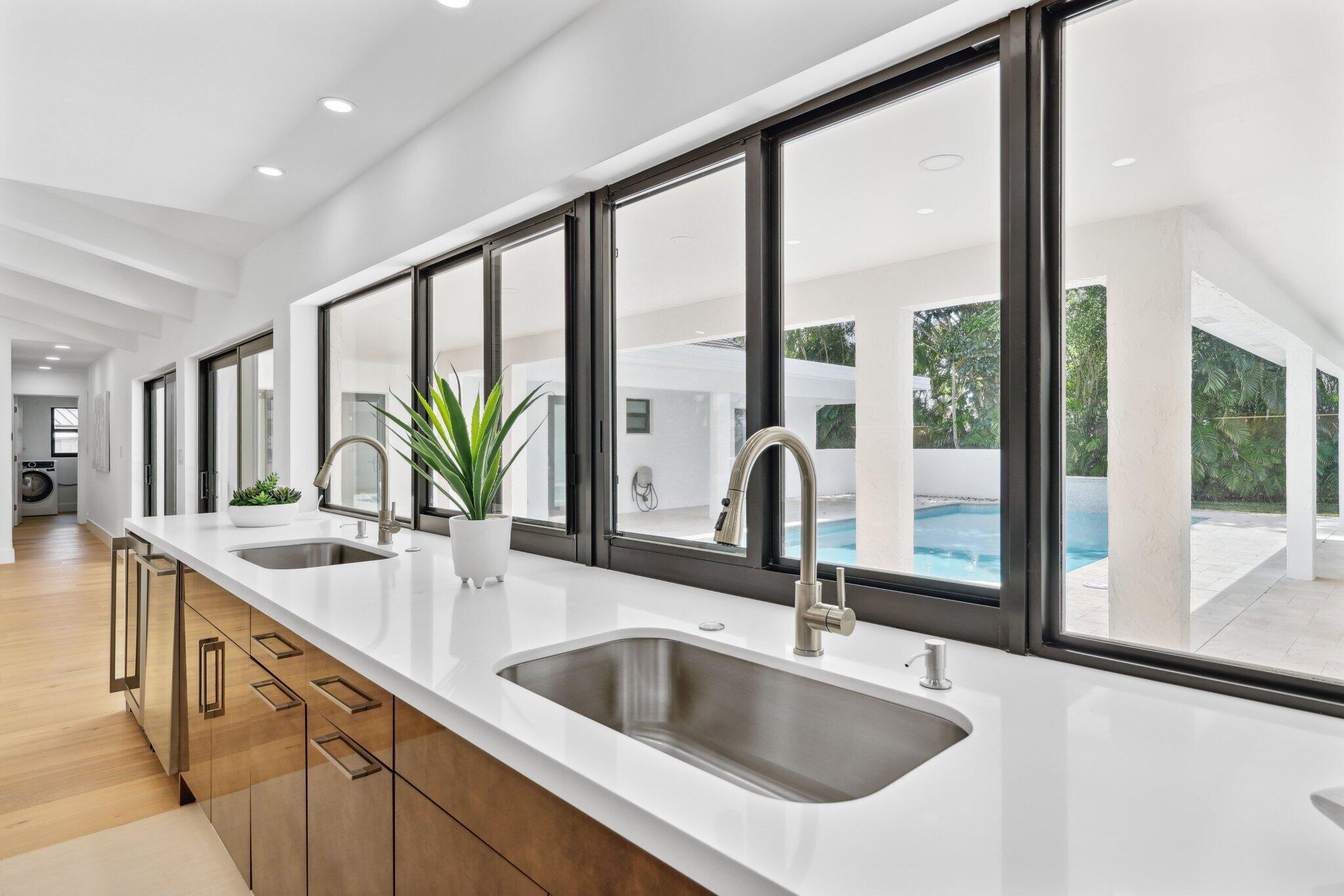 6794 Giralda Circle Boca Raton, FL 33433 - Photo 19 of 66 Kitchen