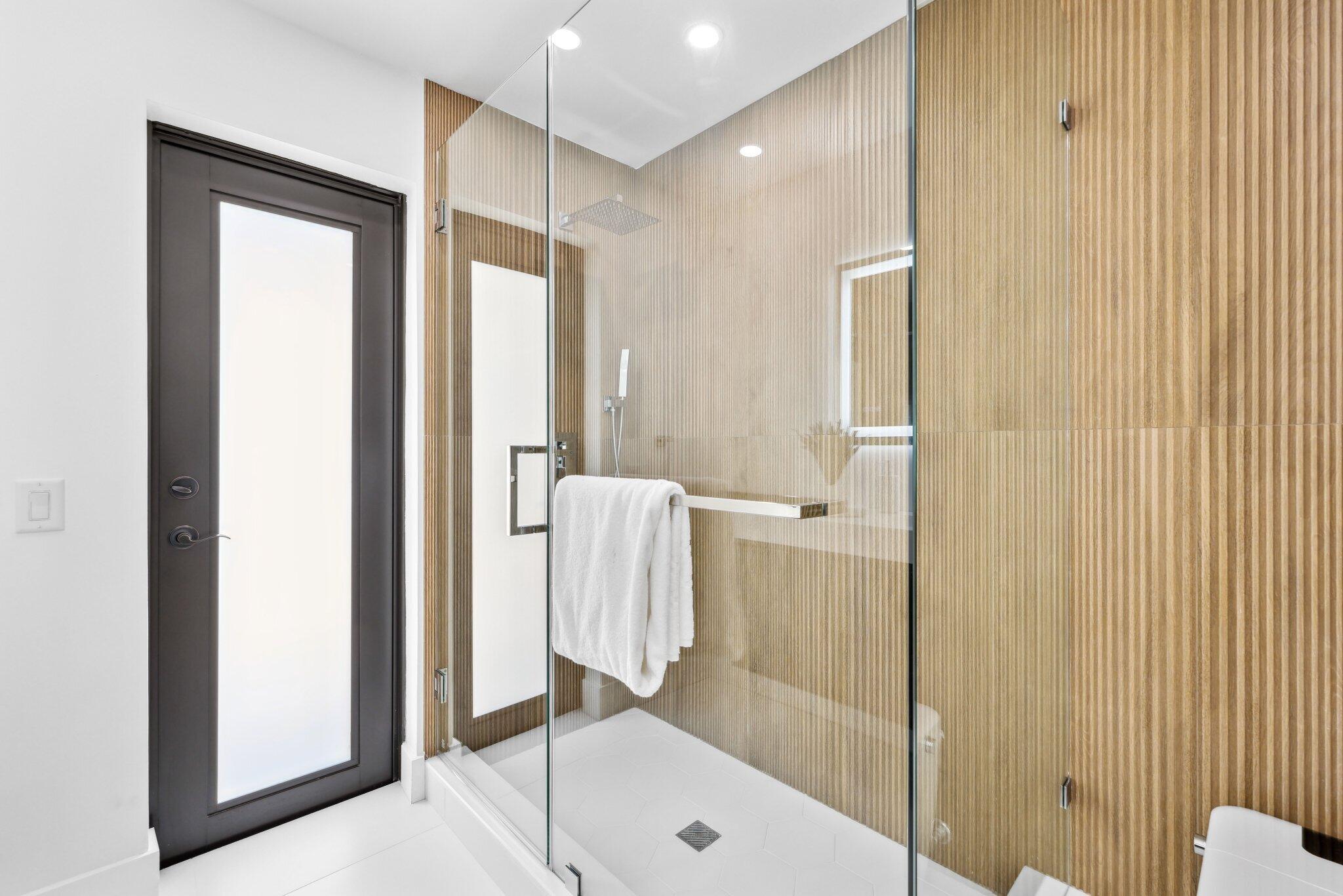 6794 Giralda Circle Boca Raton, FL 33433 - Photo 35 of 66 Primary bathroom 2