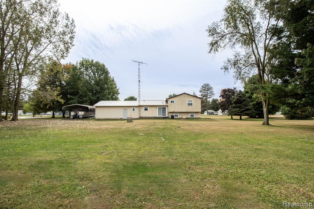 12360 Lake Road Montrose, MI 48457 - Photo 30 of 41