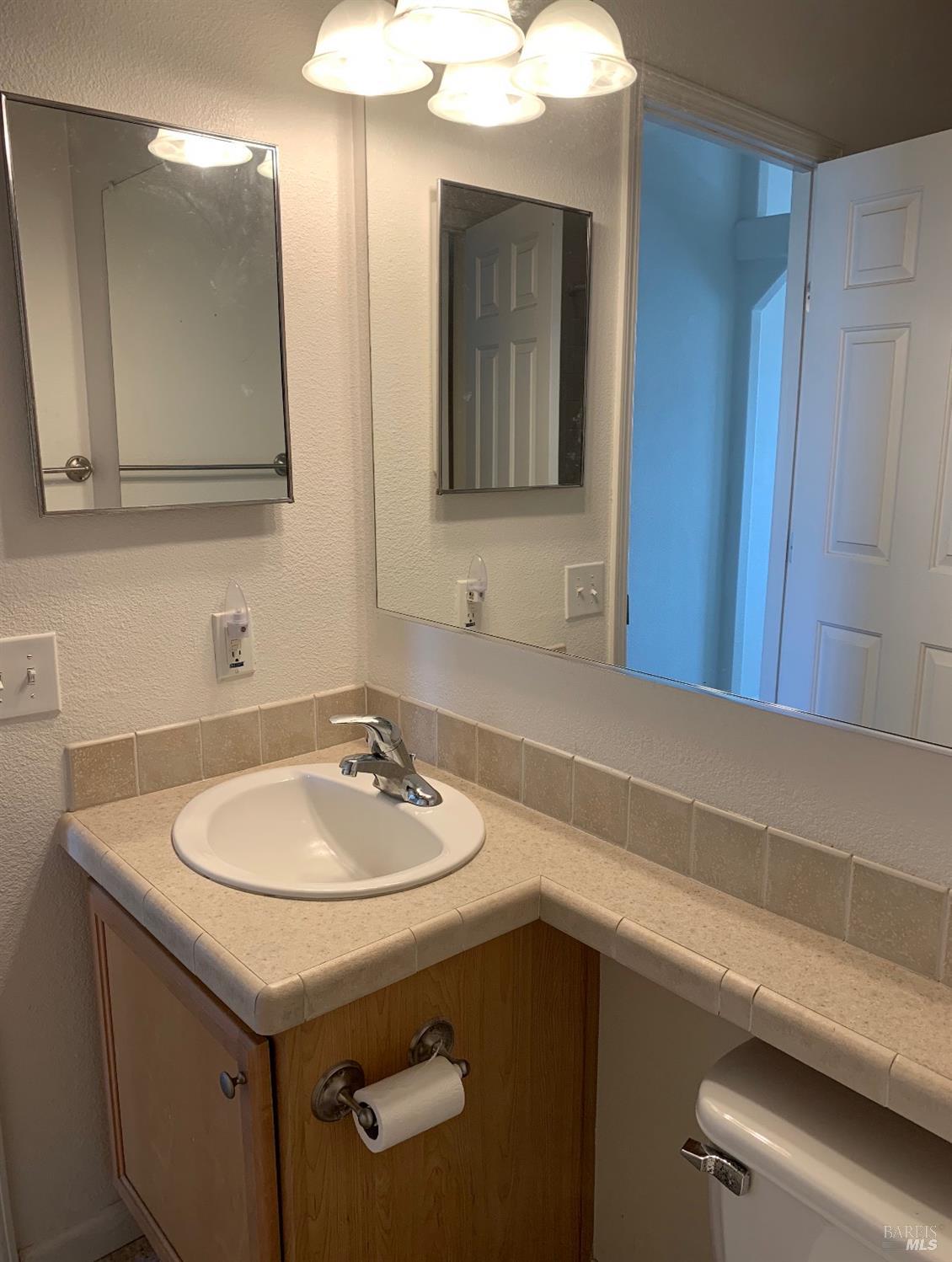 1680 Milton Road Napa, CA 94559 - Photo 7 of 33 Gallery Image 7