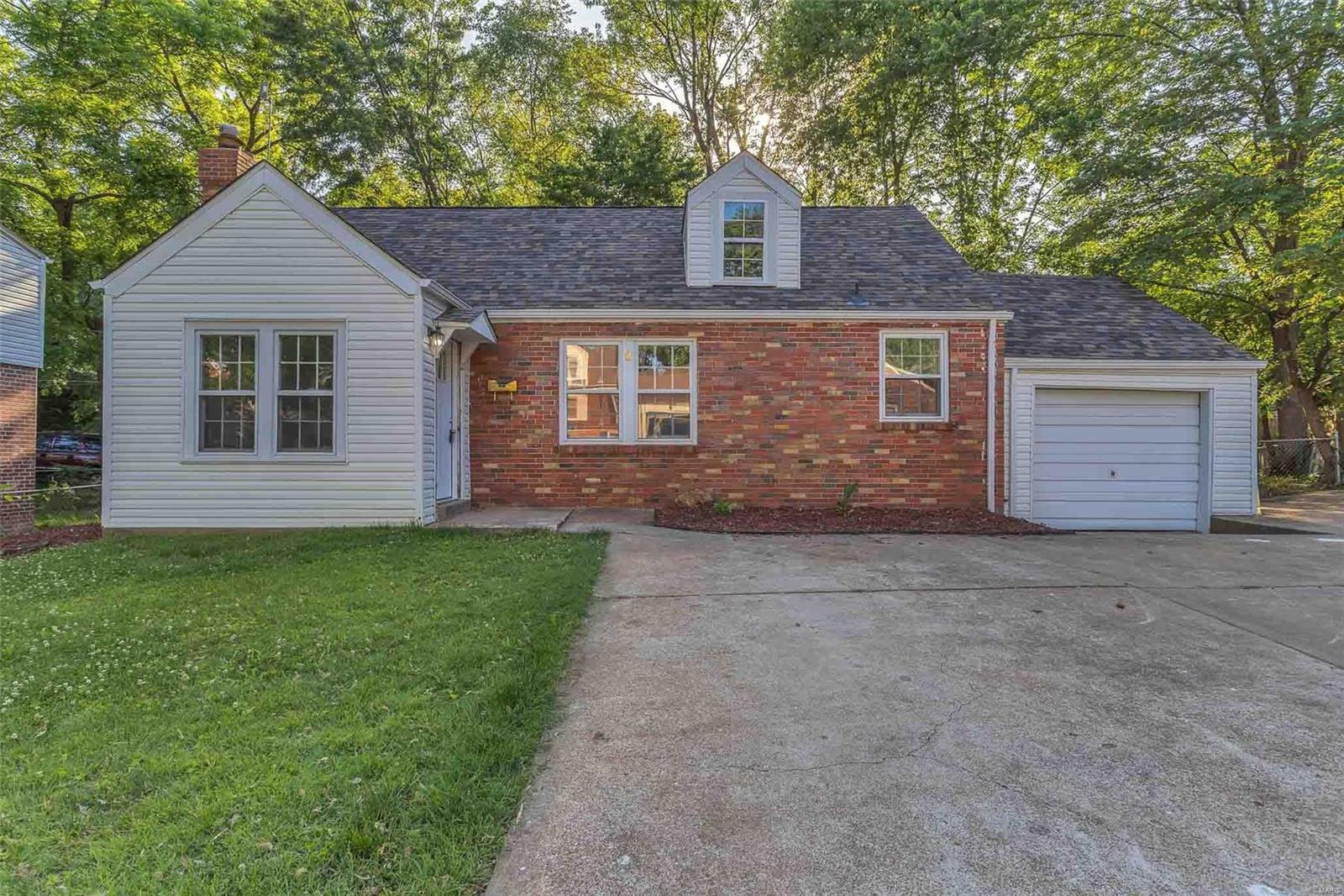2 Raymar Place Ferguson, MO 63135 - Photo 1 of 28 Gallery Image 1