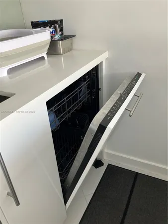 $3,200 | 555 Northeast 15th Street, Unit 19K, Miami, FL 33132