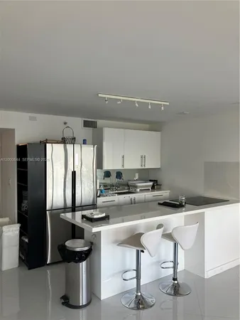 $3,200 | 555 Northeast 15th Street, Unit 19K, Miami, FL 33132