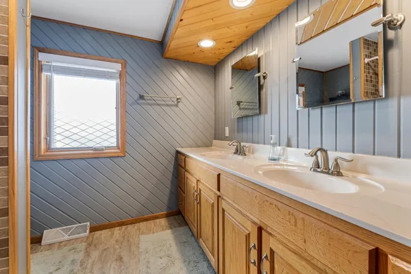 $250,000 | 326 North Belvidere Street, Buffalo City, WI 54622