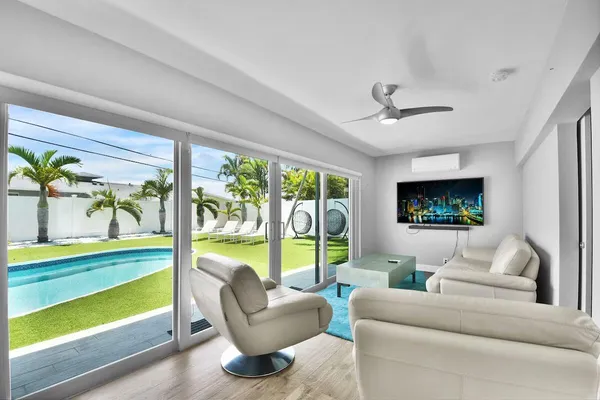 $1,199,000 | 1920 Northeast 52nd Street, Fort Lauderdale, FL 33308