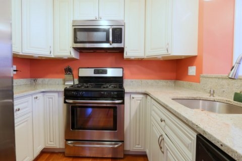 62 Spring Cove Road, Unit 128 Nashua, NH 03062 - Photo 4 of 29