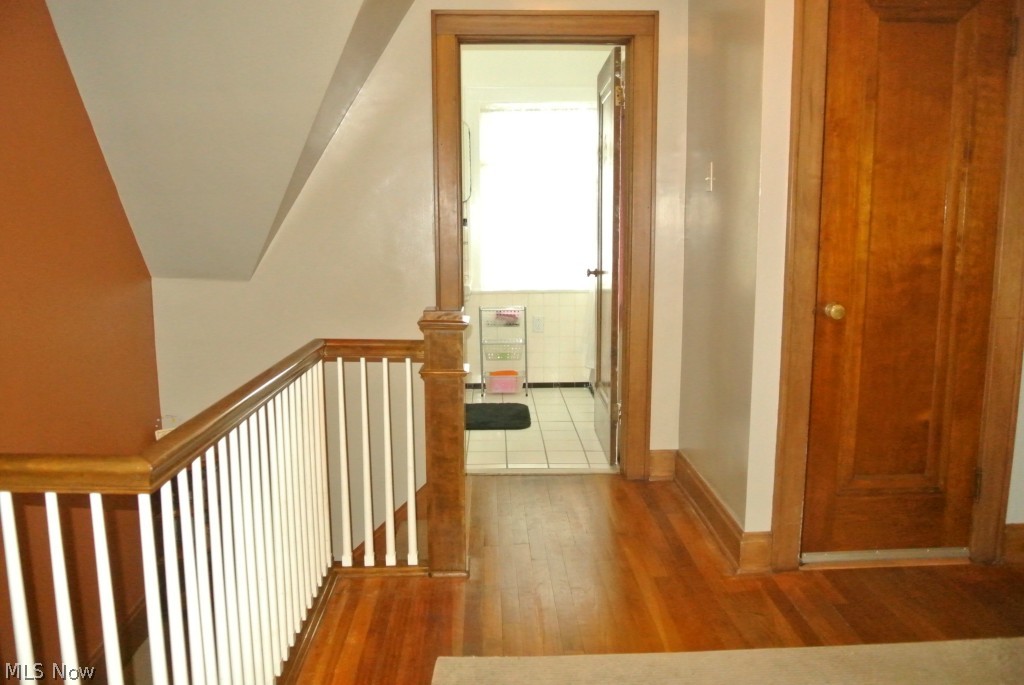 3706 Kent Road Stow, OH 44224 - Photo 11 of 25 Hallway upstairs