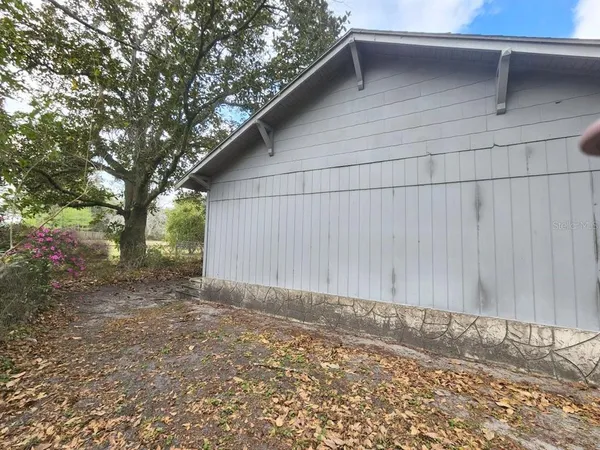 $85,000 | 9742 Highway 301, Hampton, FL 32044
