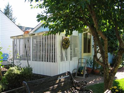904 Beaver Street Santa Rosa, CA 95404 - Photo 8 of 9 Garden shed.