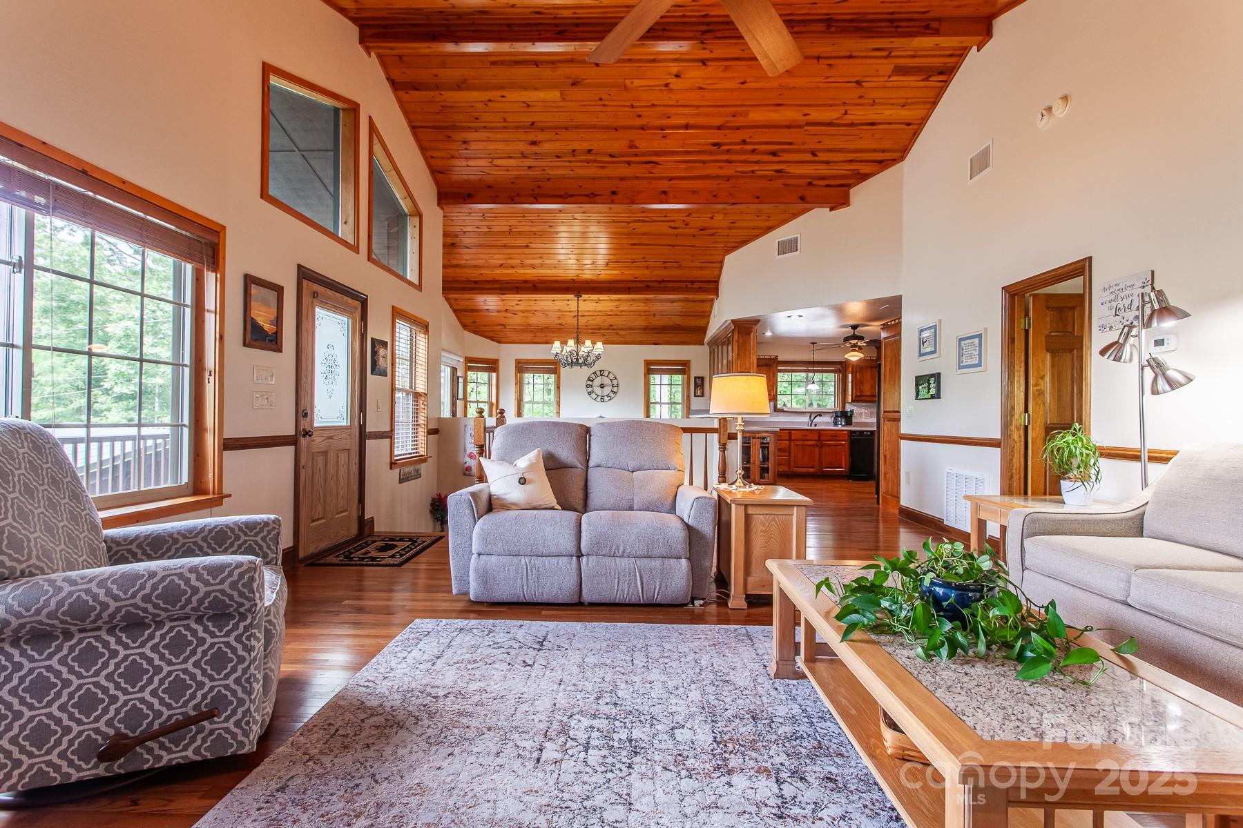 100 Chestnut Oak Ridge Robbinsville, NC 28771 - Photo 12 of 48 Gallery Image 12