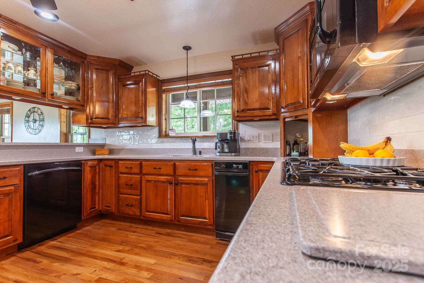 100 Chestnut Oak Ridge Robbinsville, NC 28771 - Photo 16 of 48 Gallery Image 16