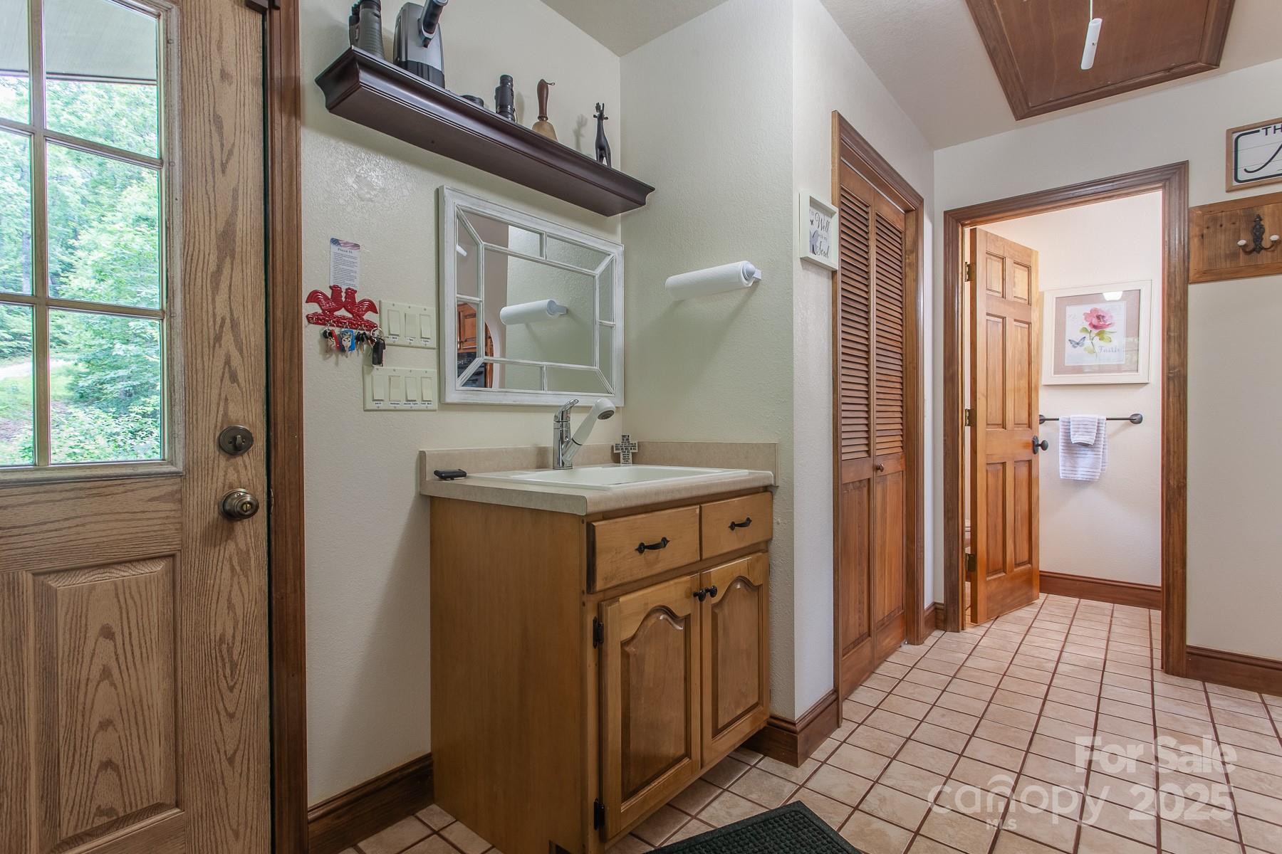 100 Chestnut Oak Ridge Robbinsville, NC 28771 - Photo 18 of 48 Gallery Image 18