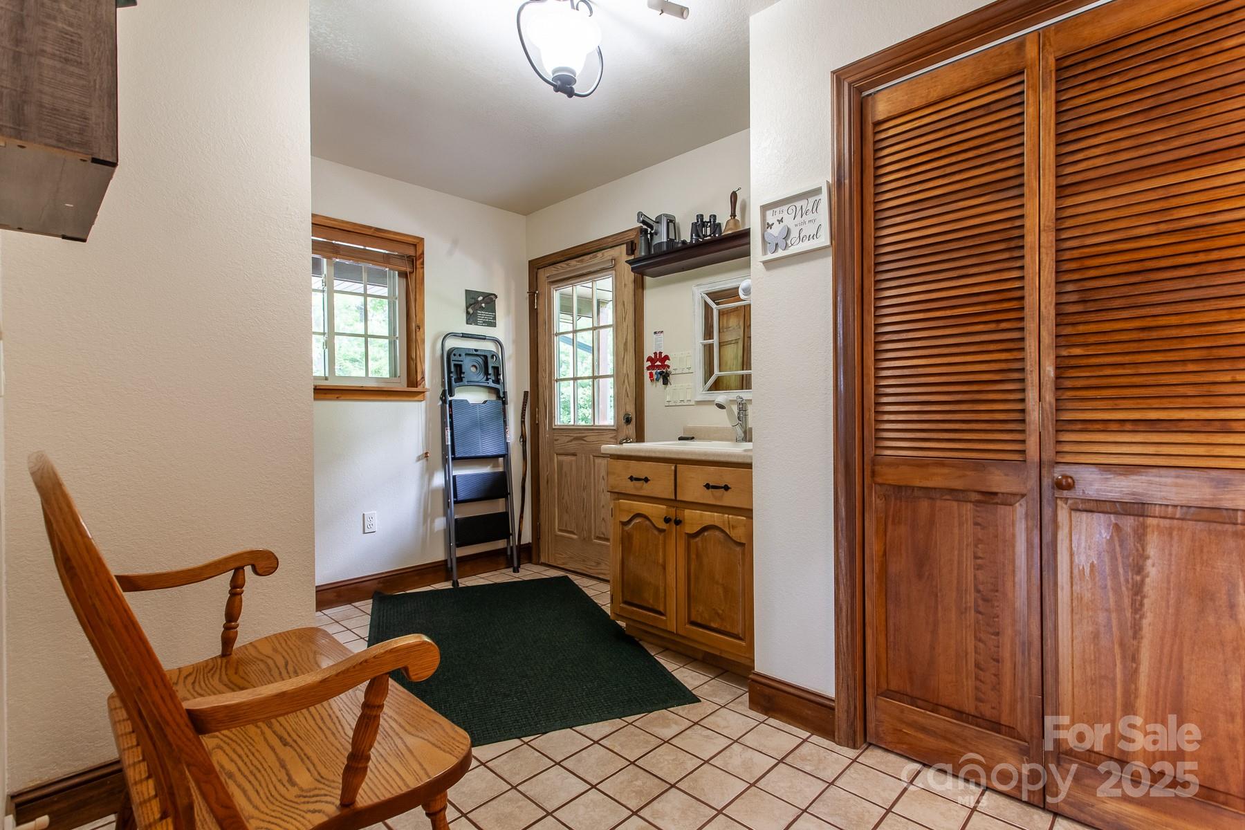 100 Chestnut Oak Ridge Robbinsville, NC 28771 - Photo 19 of 48 Gallery Image 19