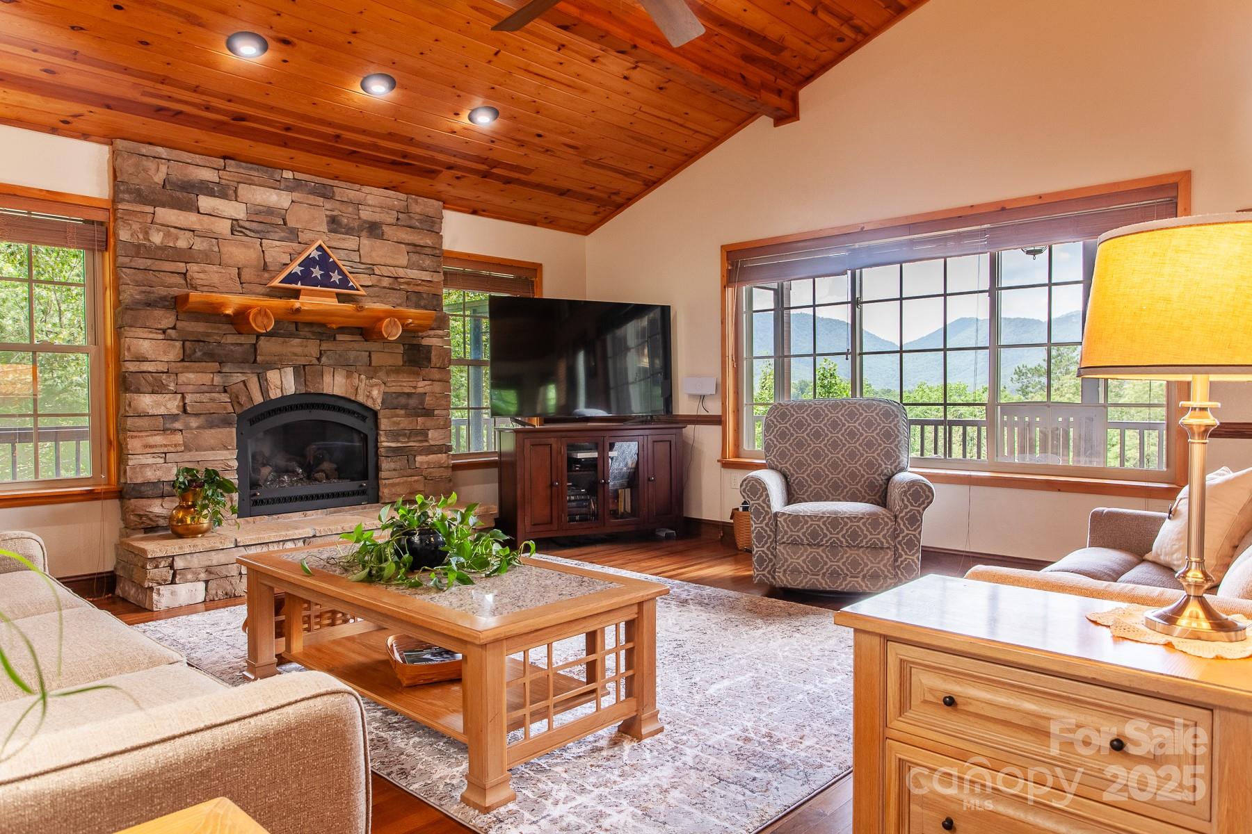 100 Chestnut Oak Ridge Robbinsville, NC 28771 - Photo 8 of 48 Gallery Image 8