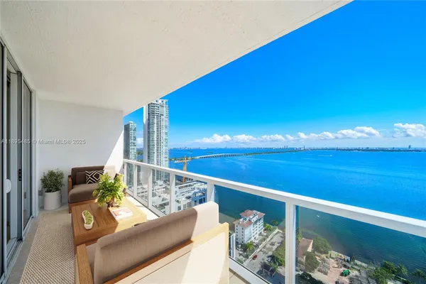 $940,000 | 600 Northeast 27th Street, Unit 3105, Miami, FL 33137