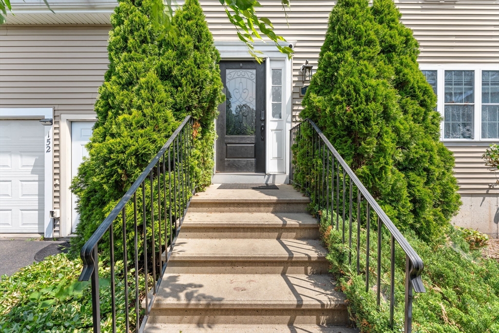 152 Harding Street Fall River, MA 02720 - Photo 5 of 27