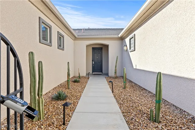 $2,950 | 2685 La Boutique Street, Henderson, NV 89044