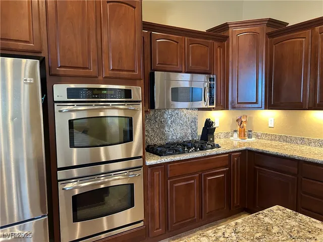 $3,050 | 2685 La Boutique Street, Henderson, NV 89044