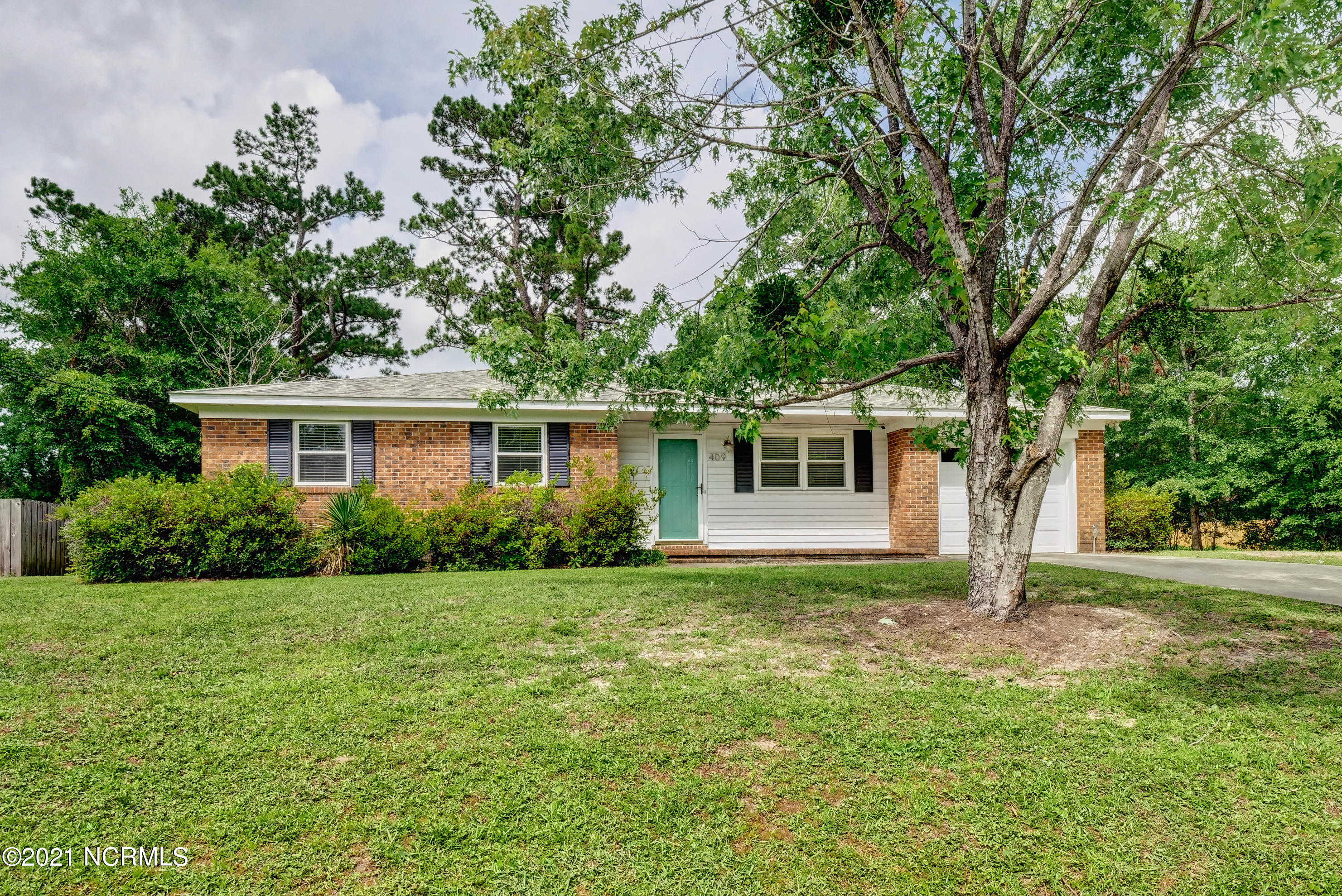 409 Rheims Way Wilmington, NC 28412 - Photo 2 of 28 P5055467_68_69_70_71_72_73
