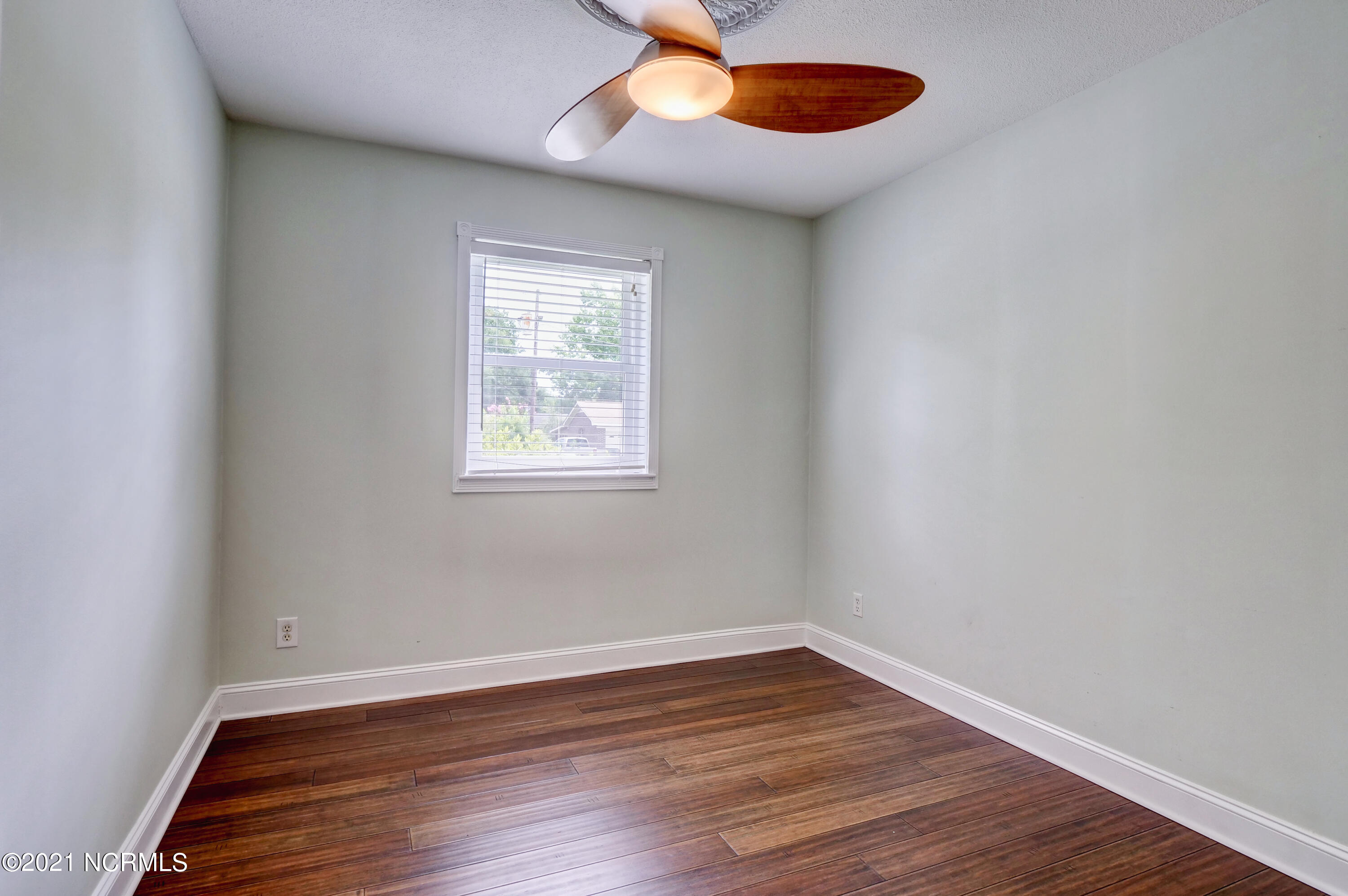 409 Rheims Way Wilmington, NC 28412 - Photo 22 of 28 P5055439_40_41_42_43_44_45