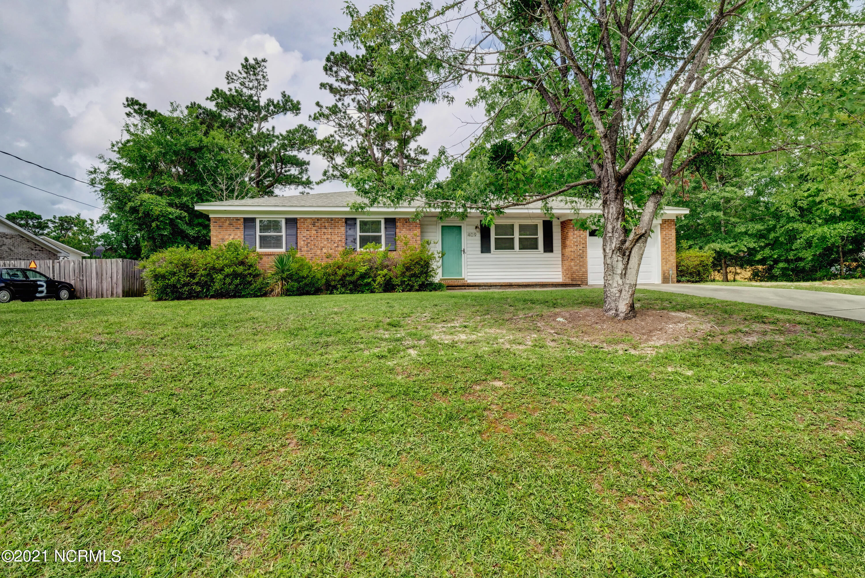 409 Rheims Way Wilmington, NC 28412 - Photo 3 of 28 P5055474_75_76_77_78_79_80
