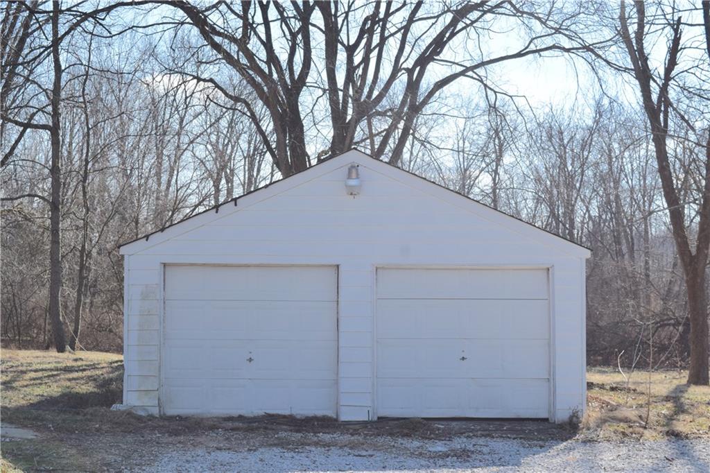 6921 Camby Road Indianapolis, IN 46221 - Photo 7 of 32 Gallery Image 7