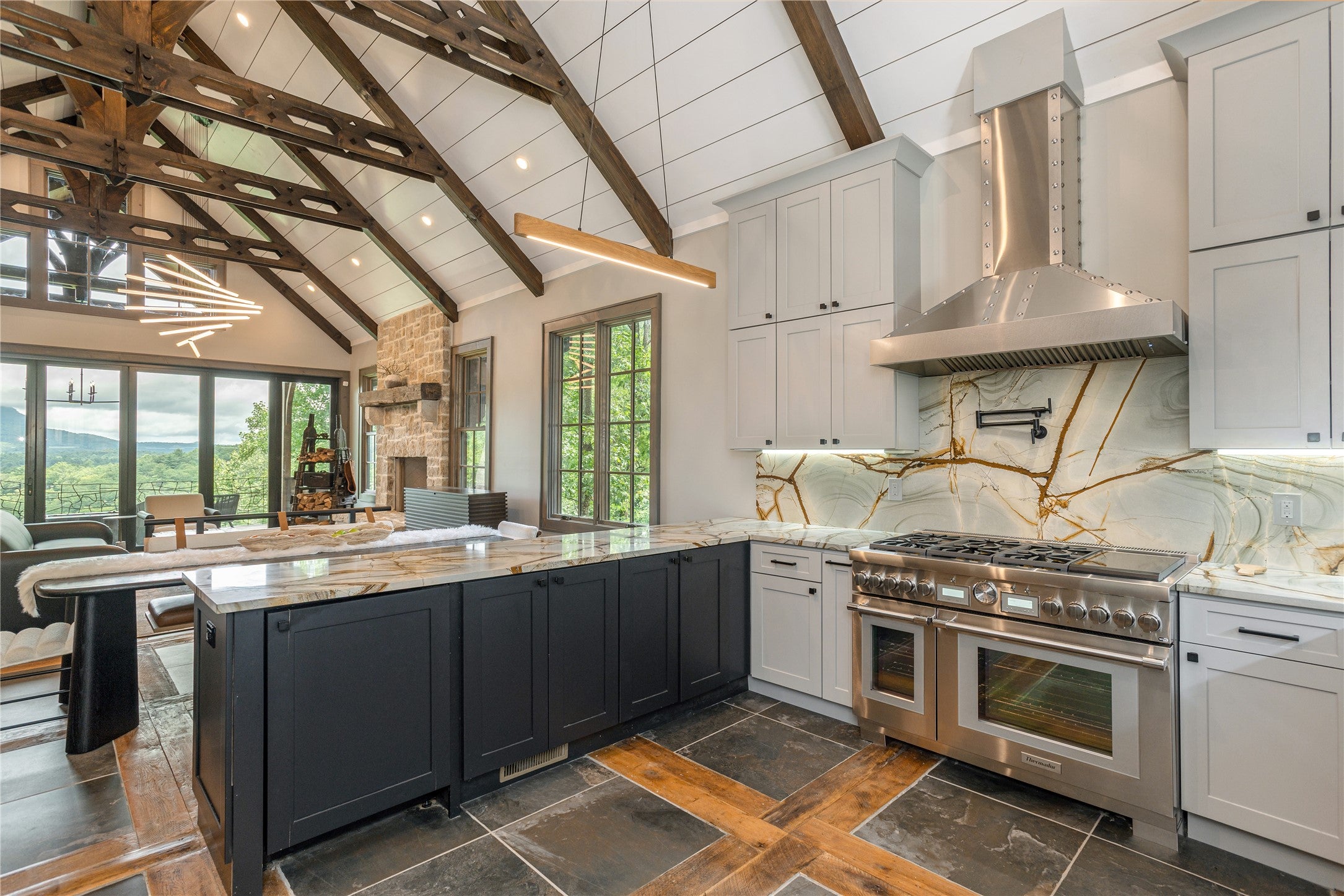 327 Golf View Road Sapphire, NC 28774 - Photo 34 of 100 Gallery Image 34