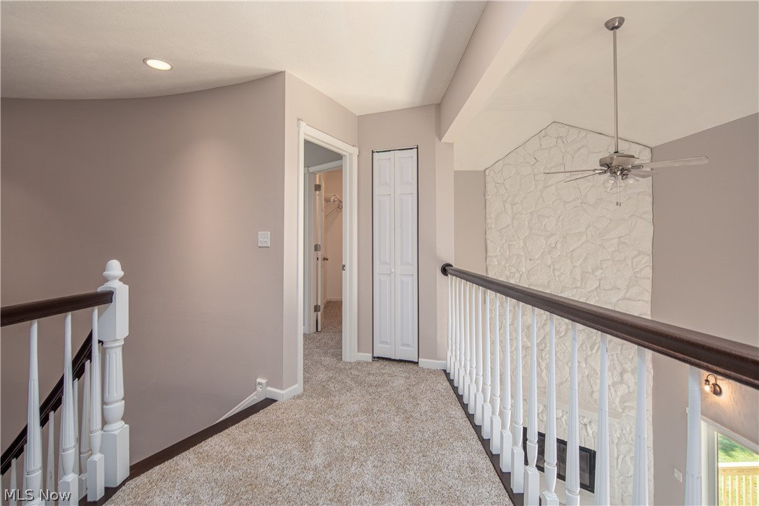 12950 Schreiber Road Valley View, OH 44125 - Photo 24 of 34