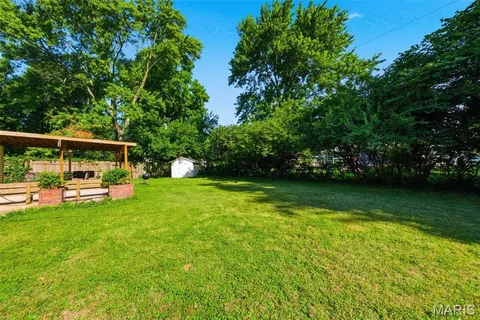 $195,000 | 3 Mullanphy Court, Florissant, MO 63031