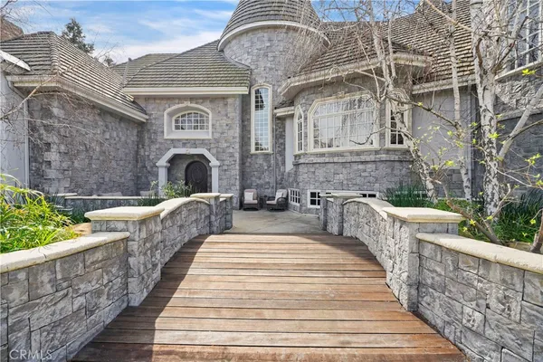 $5,750,000 | 22510 La Quilla Drive, Chatsworth, CA 91311