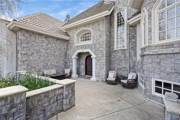 $5,750,000 | 22510 La Quilla Drive, Chatsworth, CA 91311