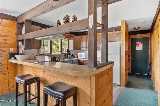 $675,000 | 11 Bear Country Road, Stony Creek, NY 12878