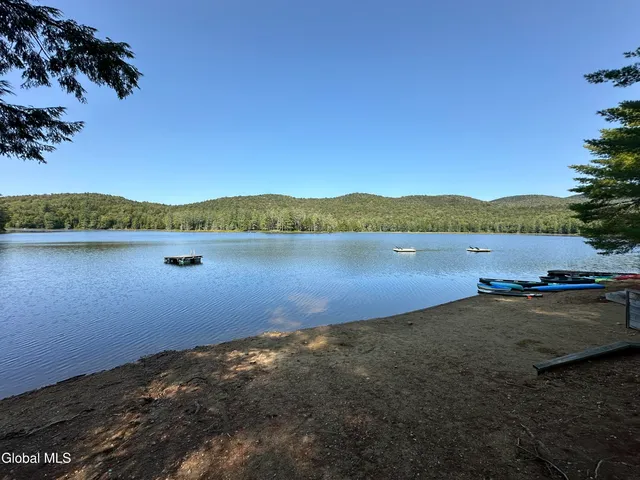 $675,000 | 11 Bear Country Road, Stony Creek, NY 12878