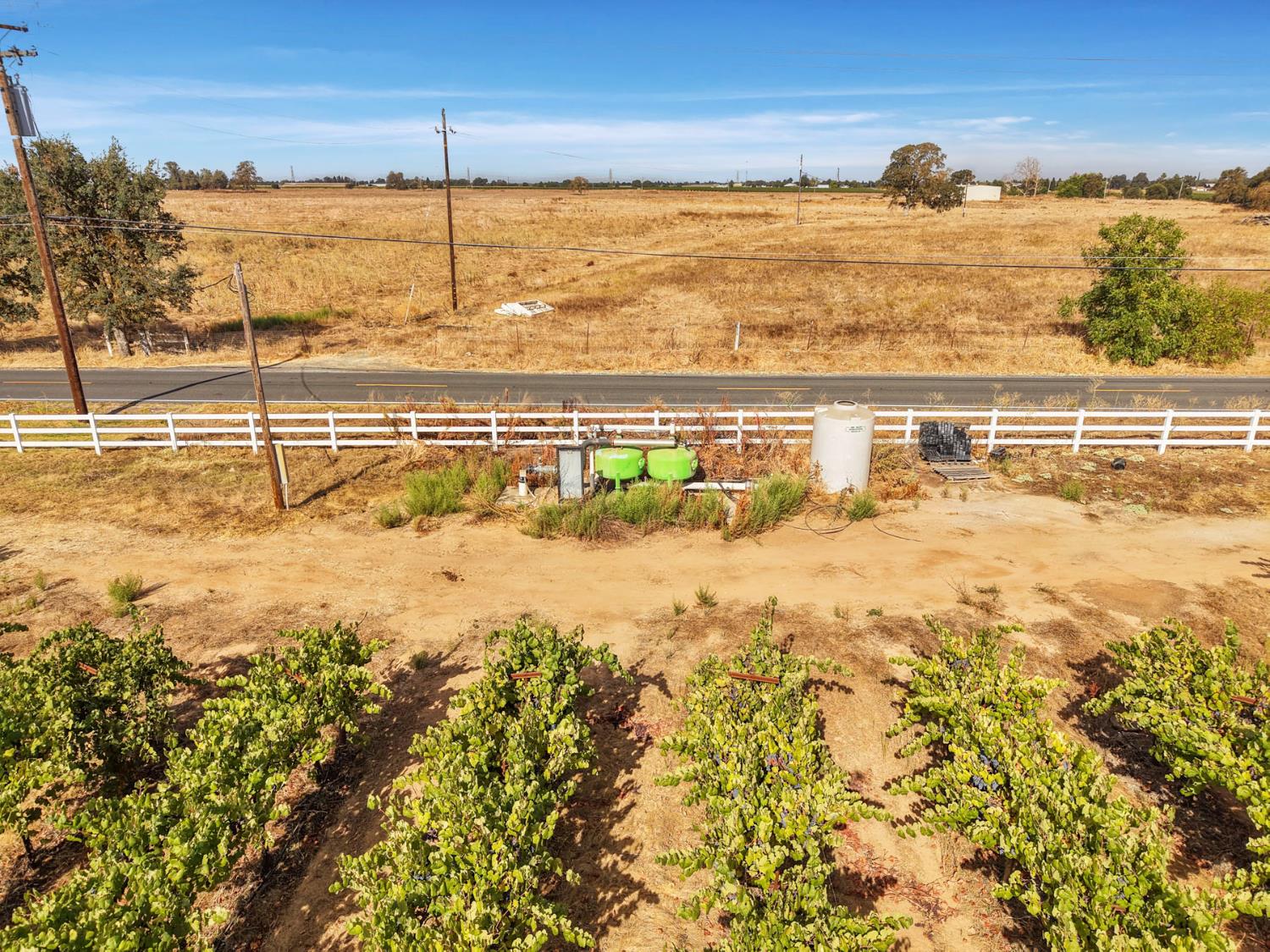 13700 Liberty Road Acampo, CA 95220 - Photo 16 of 22 Gallery Image 16