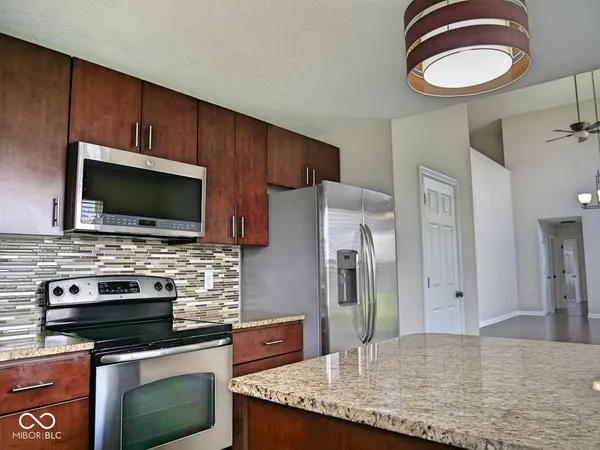 $2,400 | 11504 Grassy Court, Unit 100, Fishers, IN 46037