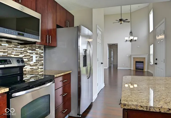 $2,400 | 11504 Grassy Court, Unit 100, Fishers, IN 46037