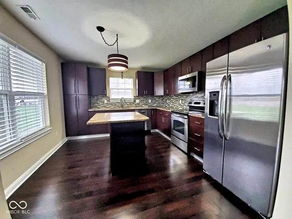 $2,400 | 11504 Grassy Court, Unit 100, Fishers, IN 46037