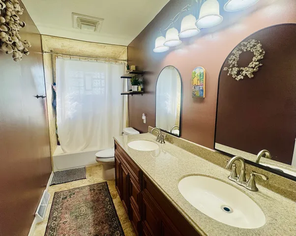 $333,900 | 12944 Ospur Road, Clinton, IL 61727