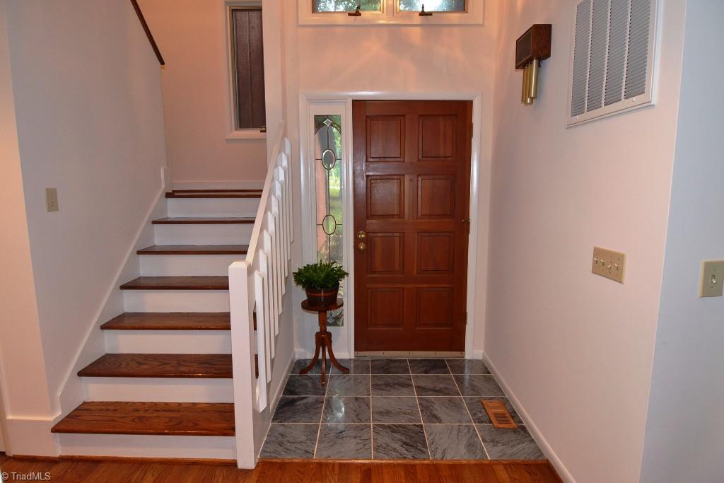 6903 Ridge Haven Road Greensboro, NC 27410 - Photo 2 of 27 Entry