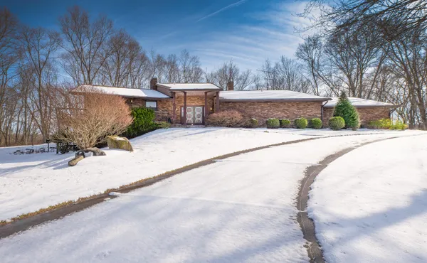 $475,000 | 12760 Hilltop Road, Fredericktown, OH 43019