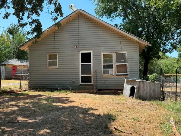 $75,000 | 706 Ribble Road, Graham, TX 76450