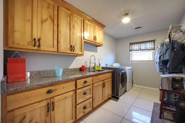 $445,900 | 3700 Huntington Drive, Amarillo, TX 79109