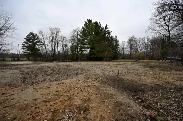 $299,900 | 1365 North Morgan Road, Oconomowoc, WI 53066