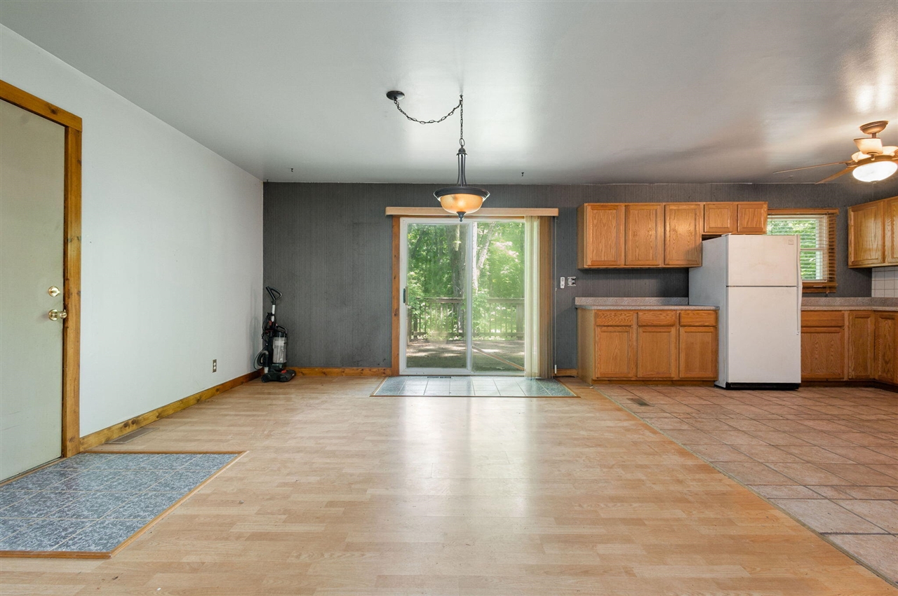 16053 Lakeside Road Three Oaks, MI 49128 - Photo 3 of 24 Gallery Image 3
