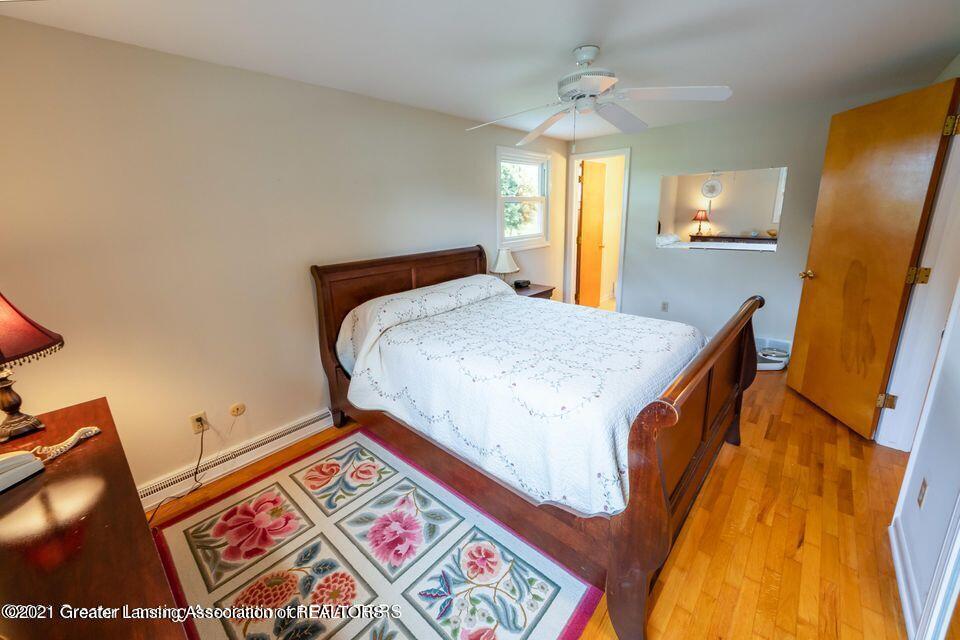 5849 Green Road Haslett, MI 48840 - Photo 27 of 48 47
