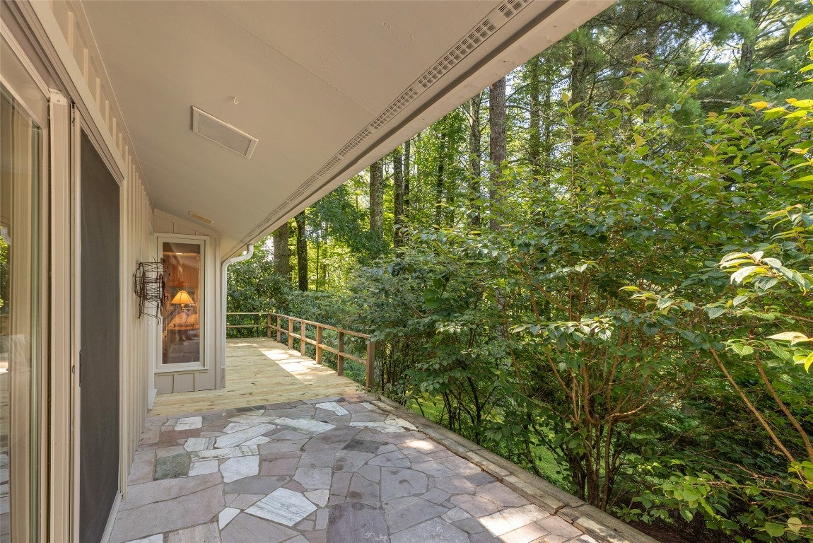 240 Laurel Heights Road Highlands, NC 28741 - Photo 18 of 49 Gallery Image 18