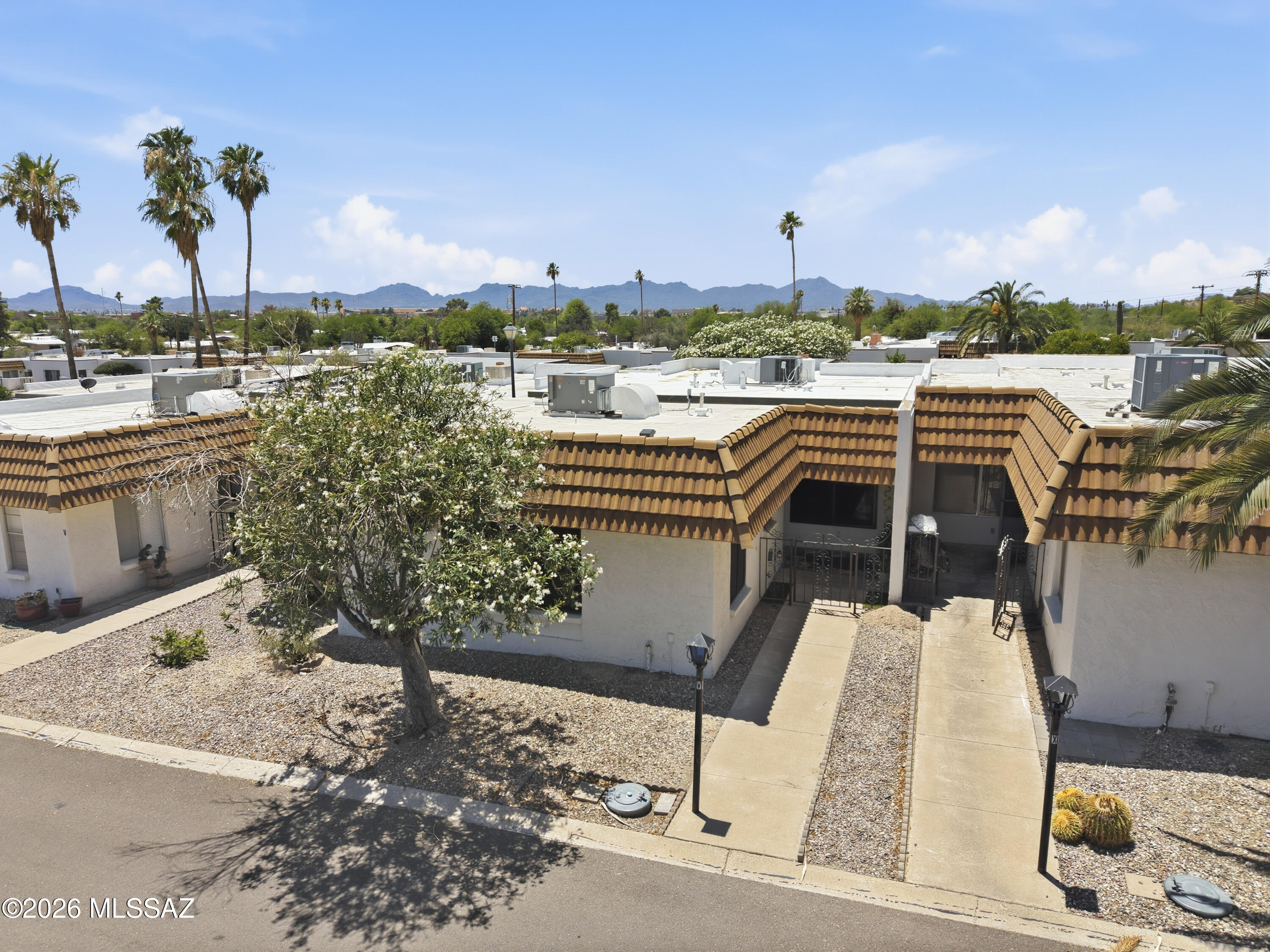 660 East River Road, Unit W Tucson, AZ 85704 - Photo 26 of 33 002_ListerPros