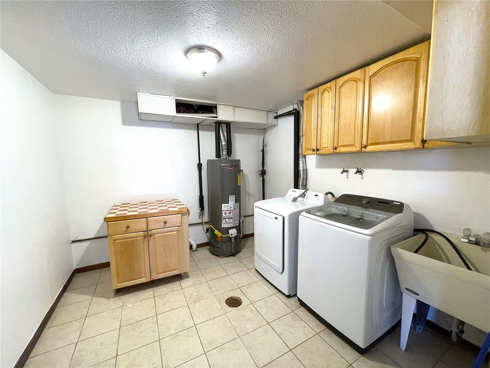 2584 High Creek Road Fairplay, CO 80440 - Photo 42 of 50 Large laundry room with wash sink and folding table